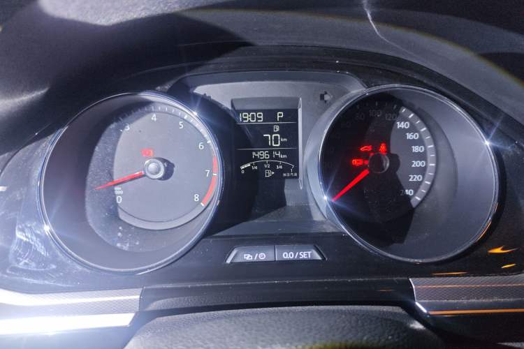 Used Volkswagen Bora 2017 1.6L Automatic Comfort Model Instrument Cluster