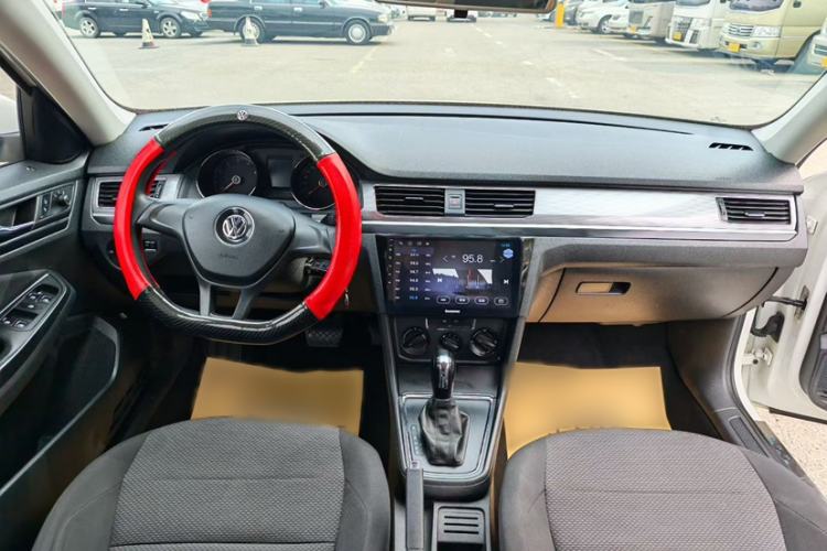 Used Volkswagen Bora 2017 1.6L Automatic Fashion Model Interior 1