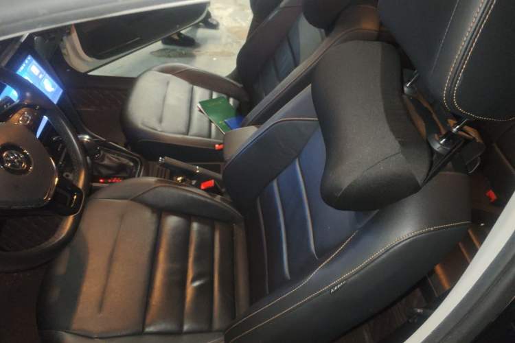 Used Volkswagen Bora 2017 230TSI DSG Comfort Version Interior 3