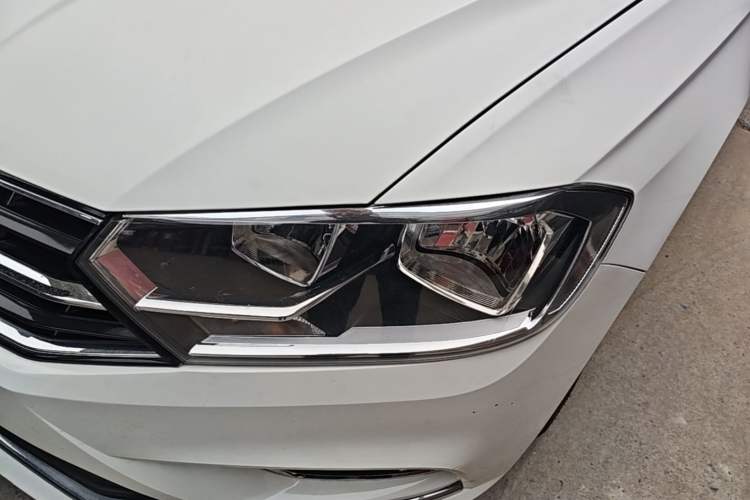 Used Volkswagen Bora 2017 1.6L Automatic Comfort Model Left Front Headlight