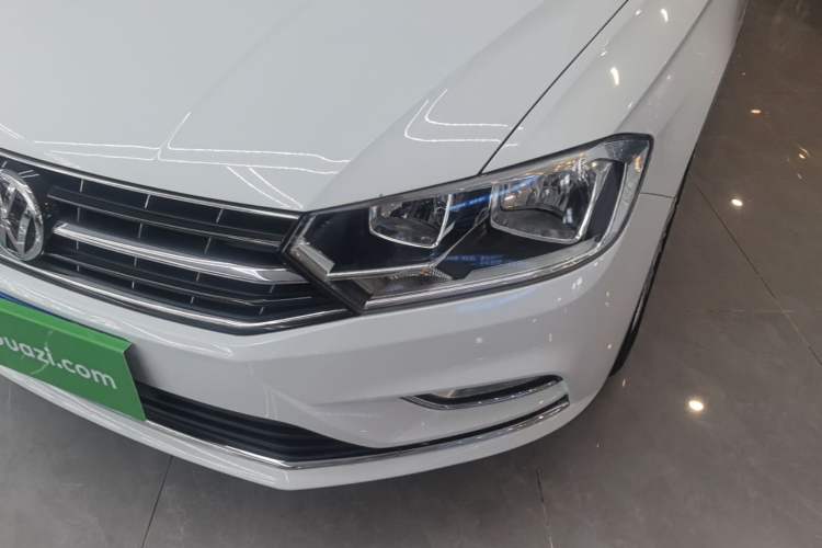 Used Volkswagen Bora 2017 1.6L Automatic Comfort Model Left Front Headlight