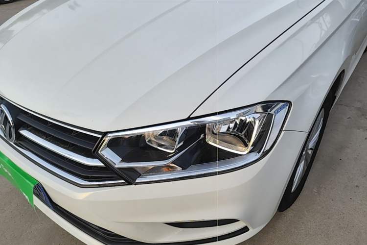 Used Volkswagen Bora 2017 1.6L Automatic Fashion Model Left Front Headlight