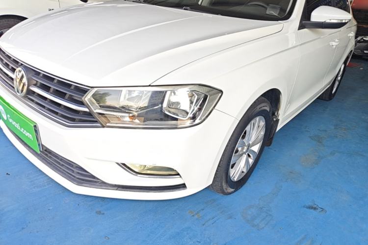Used Volkswagen Bora 2017 1.6L Automatic Fashion Model Left Front Headlight