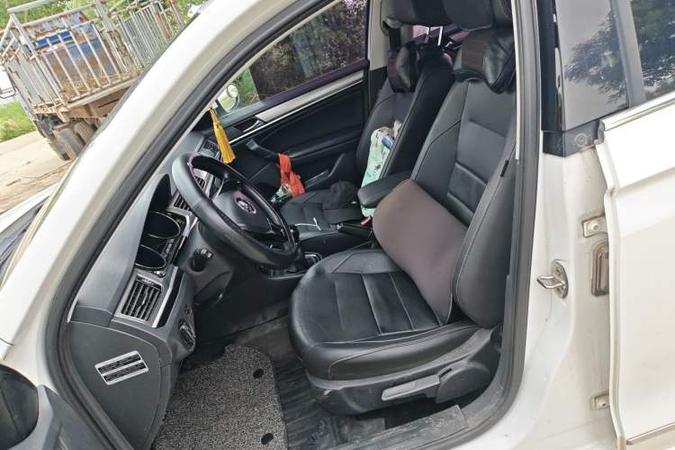 Used Volkswagen Bora 2017 1.6L Manual Comfort Model Left Front Seat