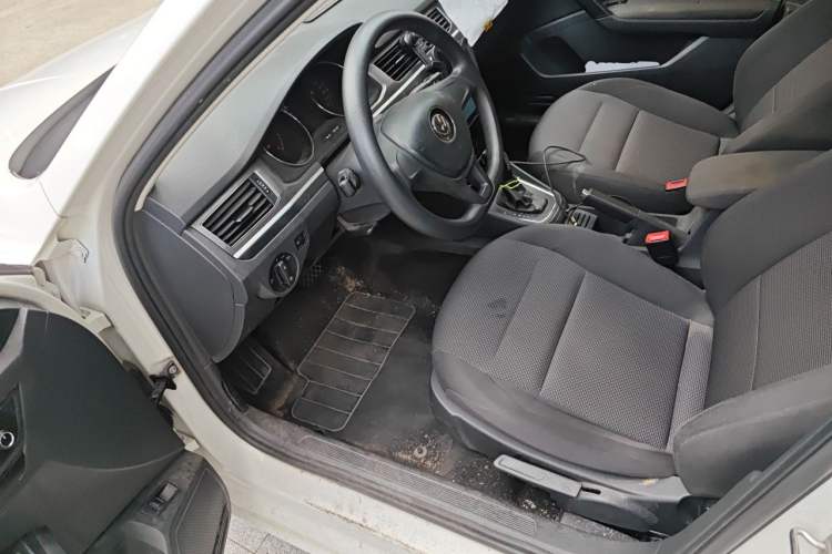 Used Volkswagen Bora 2017 1.6L Automatic Fashion Model Left Front Seat