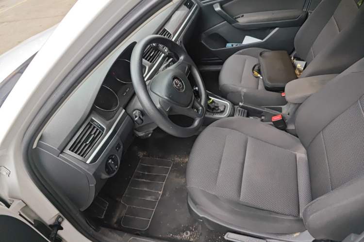 Used Volkswagen Bora 2017 1.6L Automatic Fashion Model Left Front Seat
