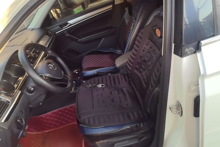 Used Volkswagen Bora 2017 1.6L Manual Two-Millionth-Vehicle Commemorative Edition Left Front Seat