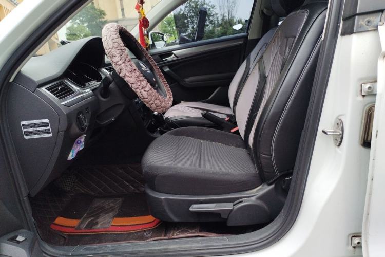 Used Volkswagen Bora 2017 1.6L Automatic Fashion Model Left Front Seat