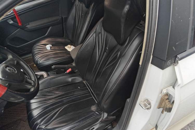 Used Volkswagen Bora 2017 1.6L Automatic Fashion Model Left Front Seat