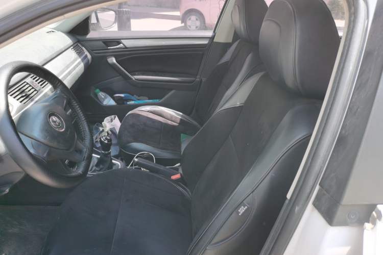 Used Volkswagen Bora 2017 1.6L Manual Fashion Model Left Front Seat