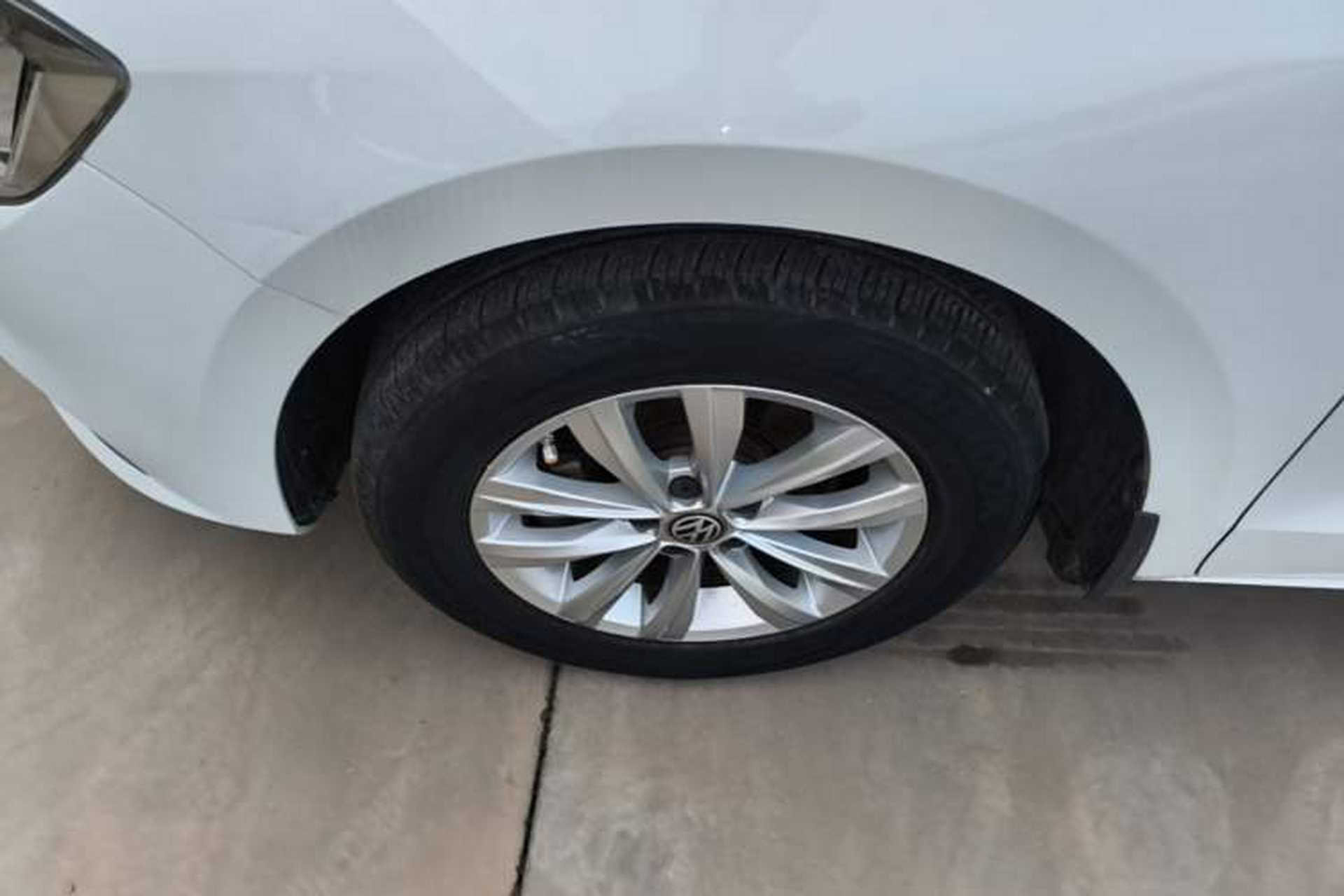 Used Volkswagen Bora 2017 1.6L Manual Fashion Model Left Front Wheel Hub