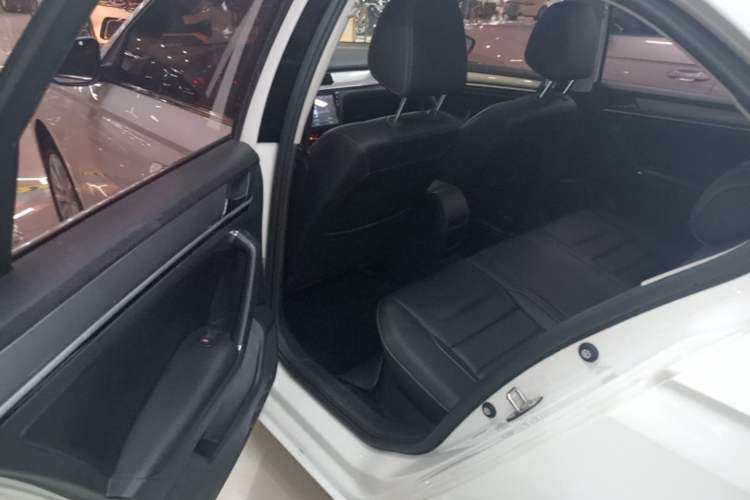 Used Volkswagen Bora 2017 1.6L Automatic Comfort Model Left Rear Seat