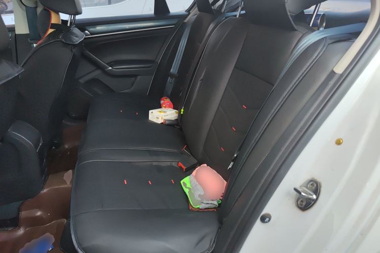 Used Volkswagen Bora 2017 1.6L Automatic Two-Millionth-Vehicle Commemorative Edition Left Rear Seat