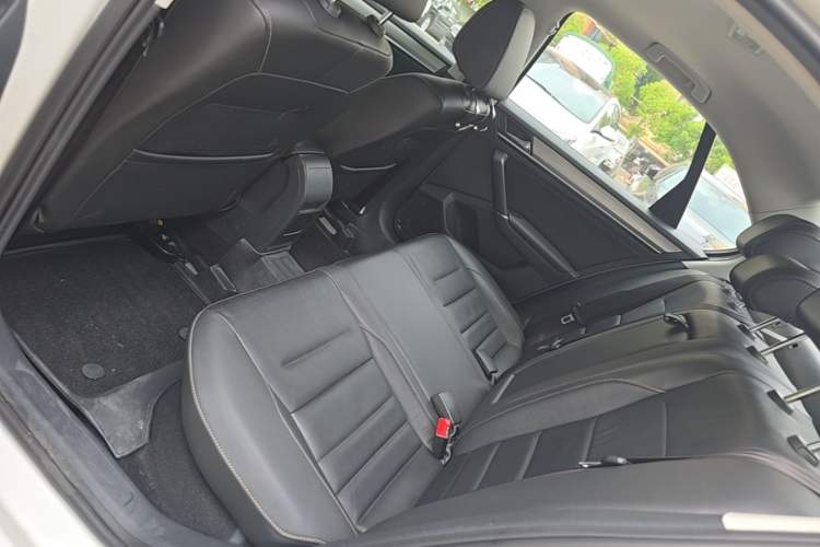 Used Volkswagen Bora 2017 1.6L Automatic Comfort Model Left Rear Seat