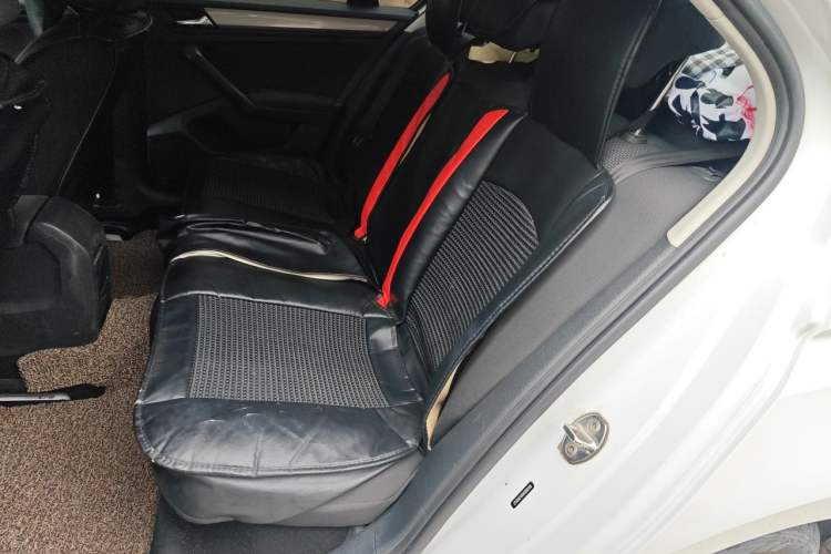 Used Volkswagen Bora 2017 1.6L Automatic Fashion Model Left Rear Seat