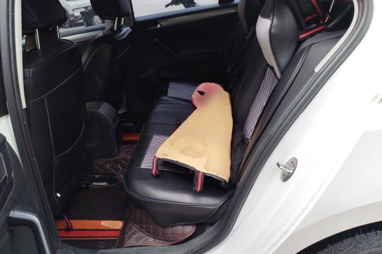 Used Volkswagen Bora 2017 1.6L Automatic Fashion Model Left Rear Seat