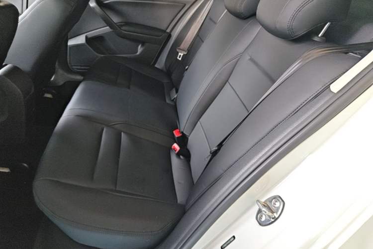 Used Volkswagen Bora 2017 1.6L Automatic Fashion Model Left Rear Seat