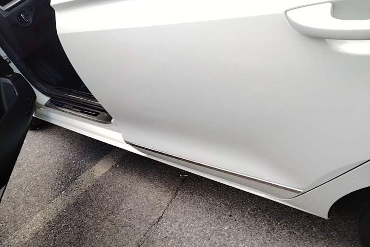 Used Volkswagen Bora 2017 1.6L Automatic Comfort Model Left Side Sill