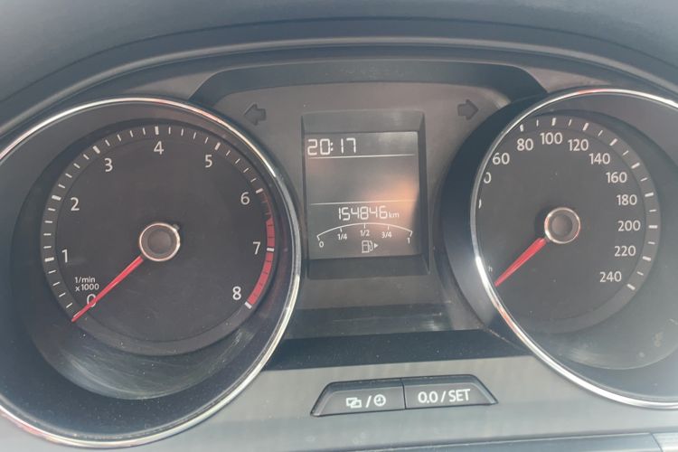 Used Volkswagen Bora 2017 1.6L Automatic Fashion Model Odometer Close Up