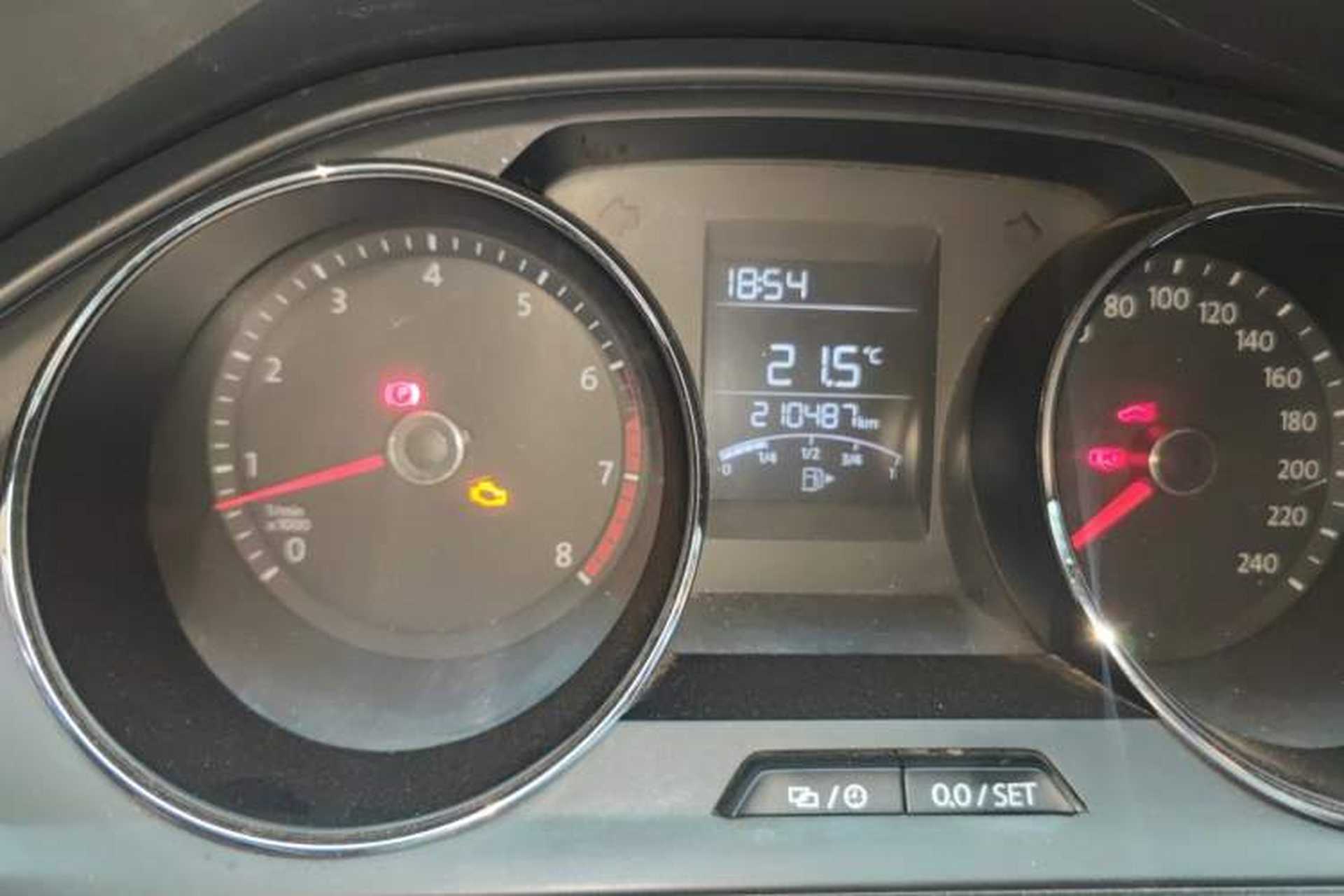 Used Volkswagen Bora 2017 1.6L Manual Fashion Model Odometer Close Up