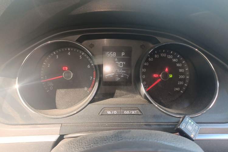Used Volkswagen Bora 2017 1.6L Automatic Fashion Model Odometer Close Up