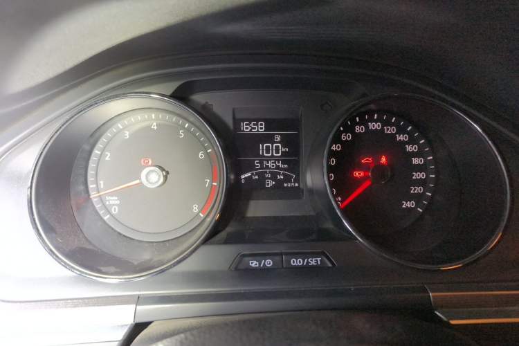 Used Volkswagen Bora 2017 1.6L Manual Fashion Model Odometer Close Up