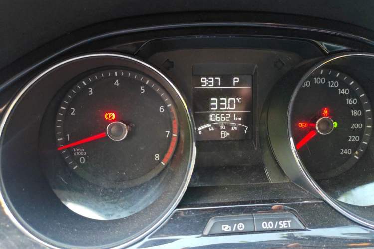 Used Volkswagen Bora 2017 1.6L Automatic Comfort Model Odometer Close Up