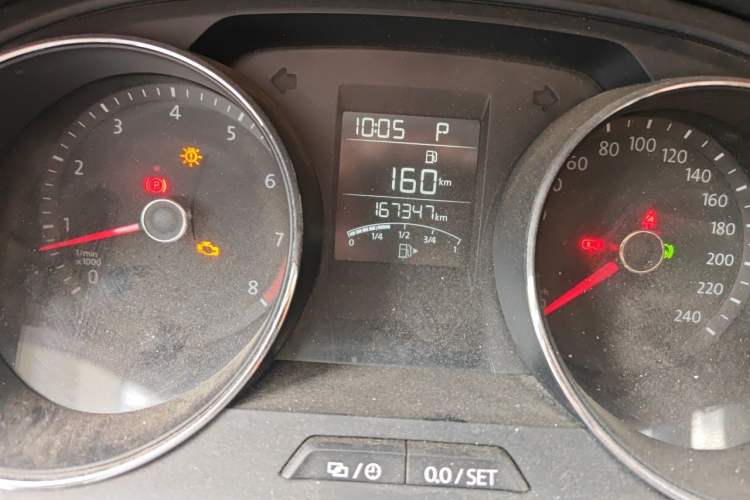 Used Volkswagen Bora 2017 1.6L Automatic Fashion Model Odometer Close Up