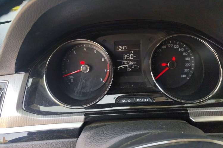 Used Volkswagen Bora 2017 1.6L Manual Comfort Model Odometer Close Up