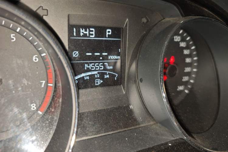Used Volkswagen Bora 2017 230TSI Automatic – Two-Millionth Vehicle Commemorative Edition Odometer Close Up