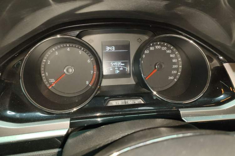 Used Volkswagen Bora 2017 1.6L Automatic Comfort Model Odometer Close Up
