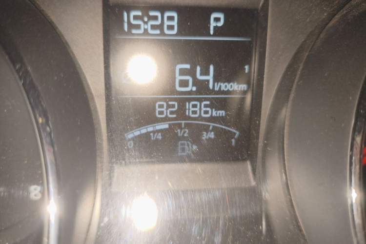 Used Volkswagen Bora 2017 1.6L Automatic Fashion Model Odometer Close Up