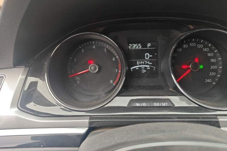 Used Volkswagen Bora 2017 1.6L Automatic Comfort Model Odometer Close Up
