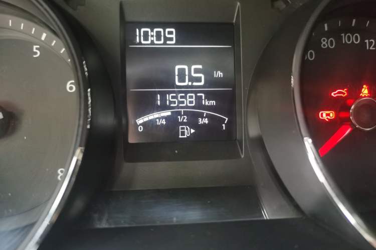 Used Volkswagen Bora 2017 1.6L Manual Comfort Model Odometer Close Up