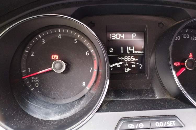 Used Volkswagen Bora 2017 1.6L Automatic Fashion Model Odometer Close Up