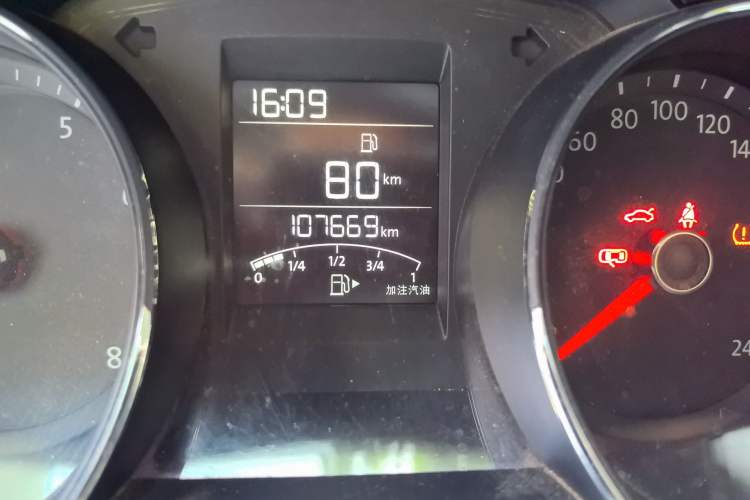 Used Volkswagen Bora 2017 1.6L Manual Comfort Model Odometer Close Up
