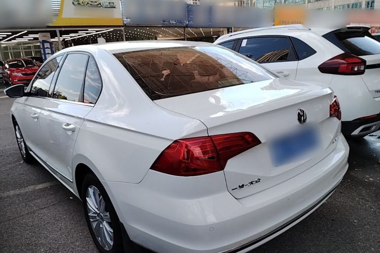 Used Volkswagen Bora 2017 1.6L Automatic Comfort Model Rear Left 45 Deg