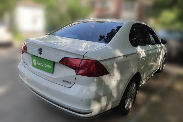 Used Volkswagen Bora 2017 1.6L Manual Comfort Model Rear Right 45 Deg