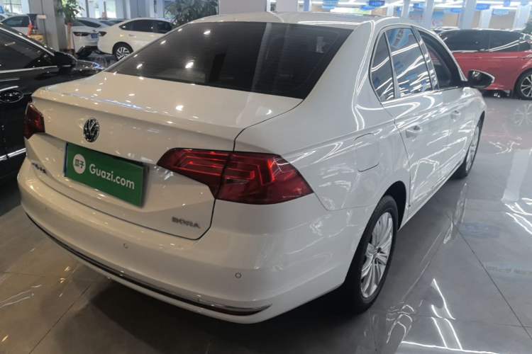 Used Volkswagen Bora 2017 1.6L Automatic Comfort Model Rear Right 45 Deg