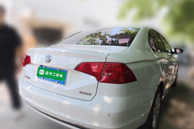 Used Volkswagen Bora 2017 1.6L Manual Comfort Model Rear Right 45 Deg