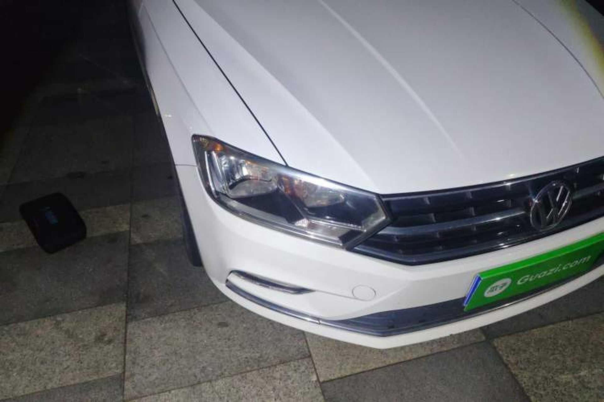 Used Volkswagen Bora 2017 1.6L Automatic Comfort Model Right Front Headlight