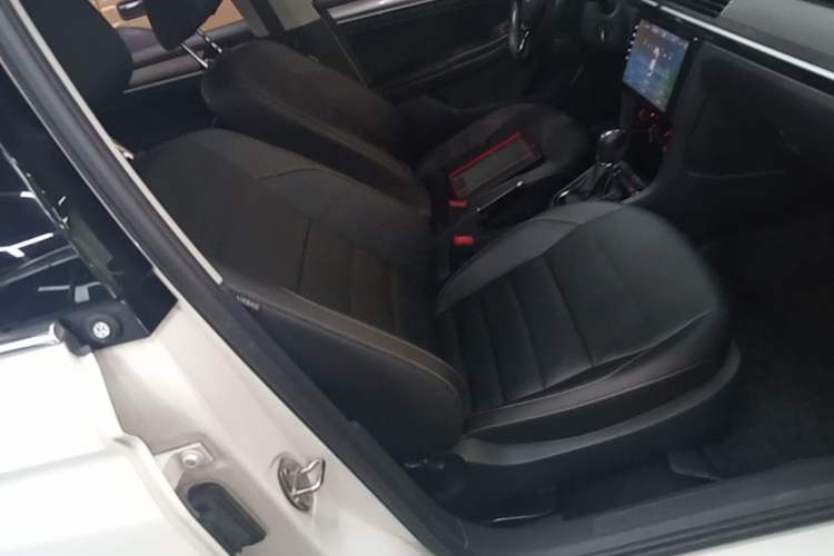 Used Volkswagen Bora 2017 1.6L Automatic Comfort Model Right Front Seat