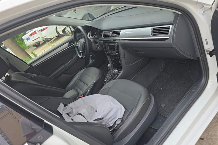 Used Volkswagen Bora 2017 1.6L Automatic Comfort Model Right Front Seat