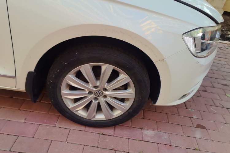 Used Volkswagen Bora 2017 1.6L Manual Two-Millionth-Vehicle Commemorative Edition Right Front Wheel Hub