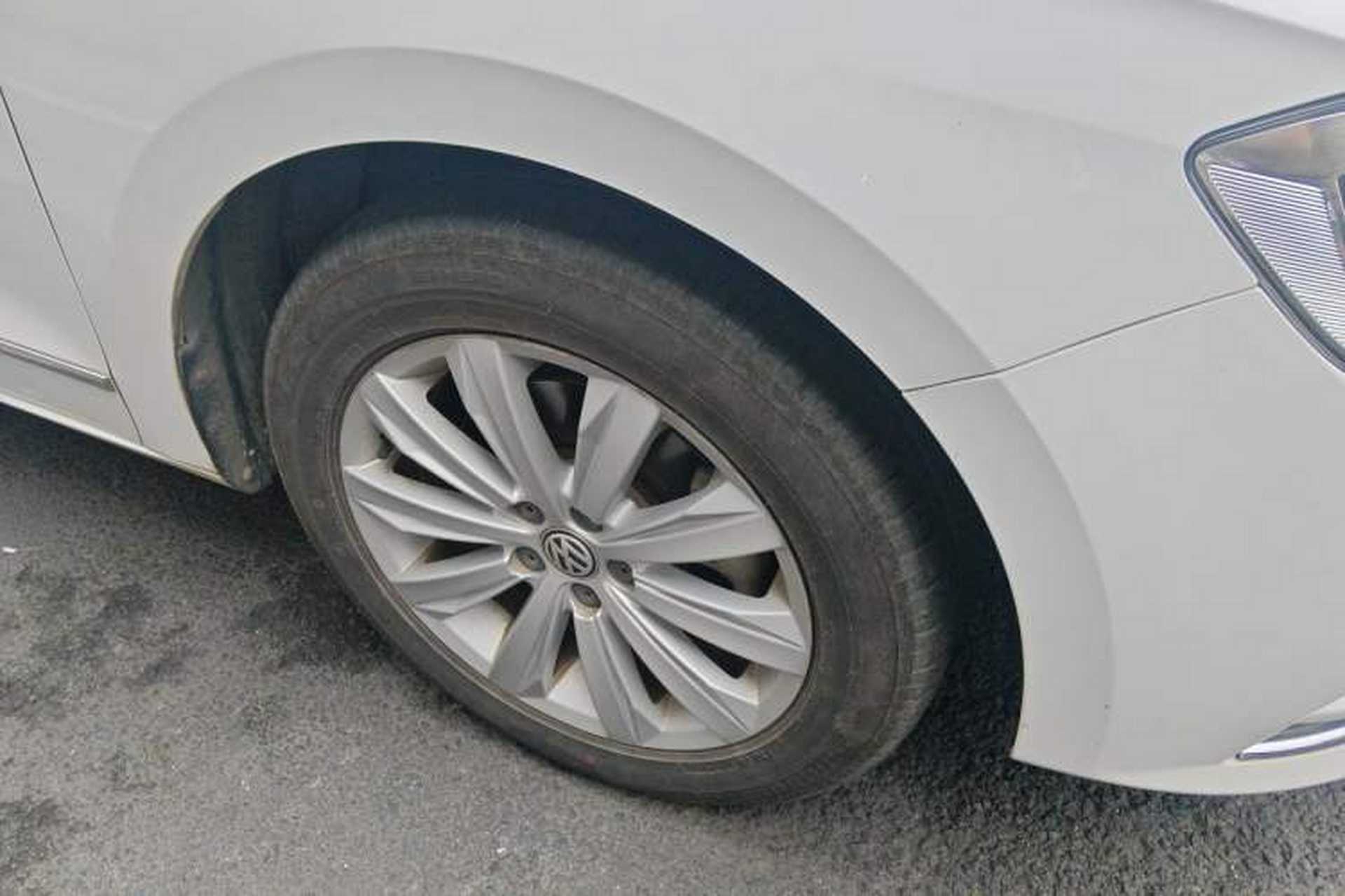 Used Volkswagen Bora 2017 230TSI DSG Comfort Version Right Front Wheel Hub