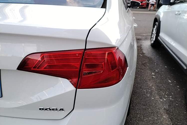 Used Volkswagen Bora 2017 1.6L Automatic Comfort Model Right Rear Taillight
