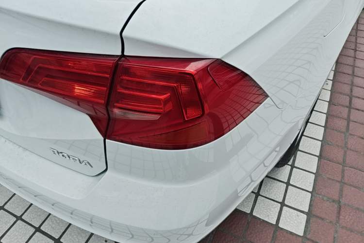 Used Volkswagen Bora 2017 1.6L Automatic Fashion Model Right Rear Taillight