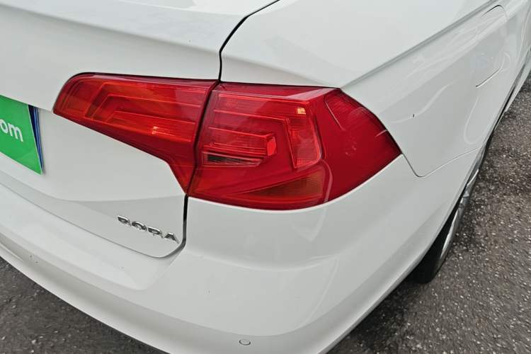 Used Volkswagen Bora 2017 1.6L Manual Comfort Model Right Rear Taillight