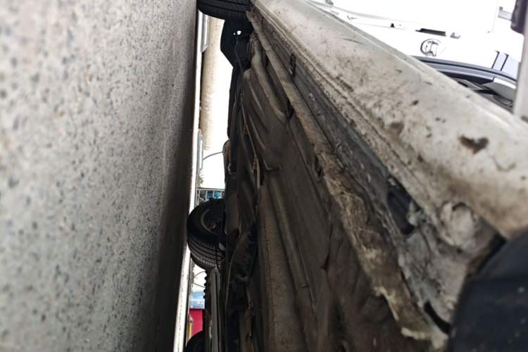 Used Volkswagen Bora 2017 1.6L Automatic Comfort Model Right Side Sill
