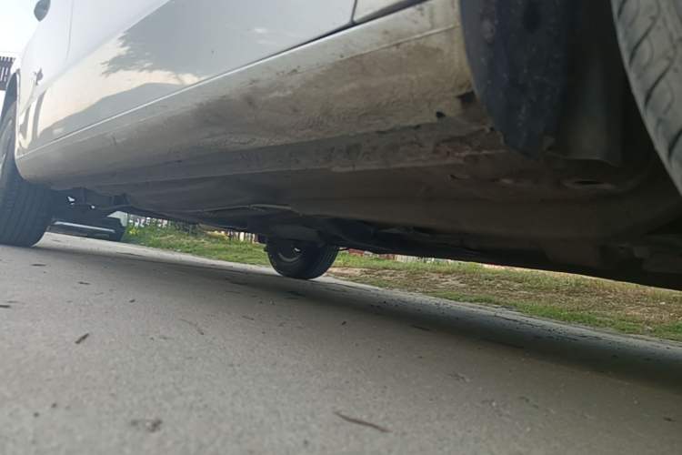Used Volkswagen Bora 2017 1.6L Automatic Fashion Model Right Side Sill